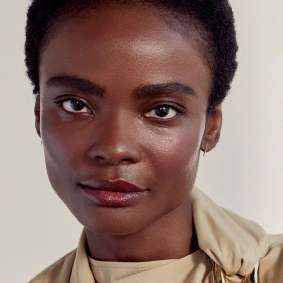 Merit The Minimalist Perfecting Complexion Stick in Cacao or Sienna - Picture 8 of 8